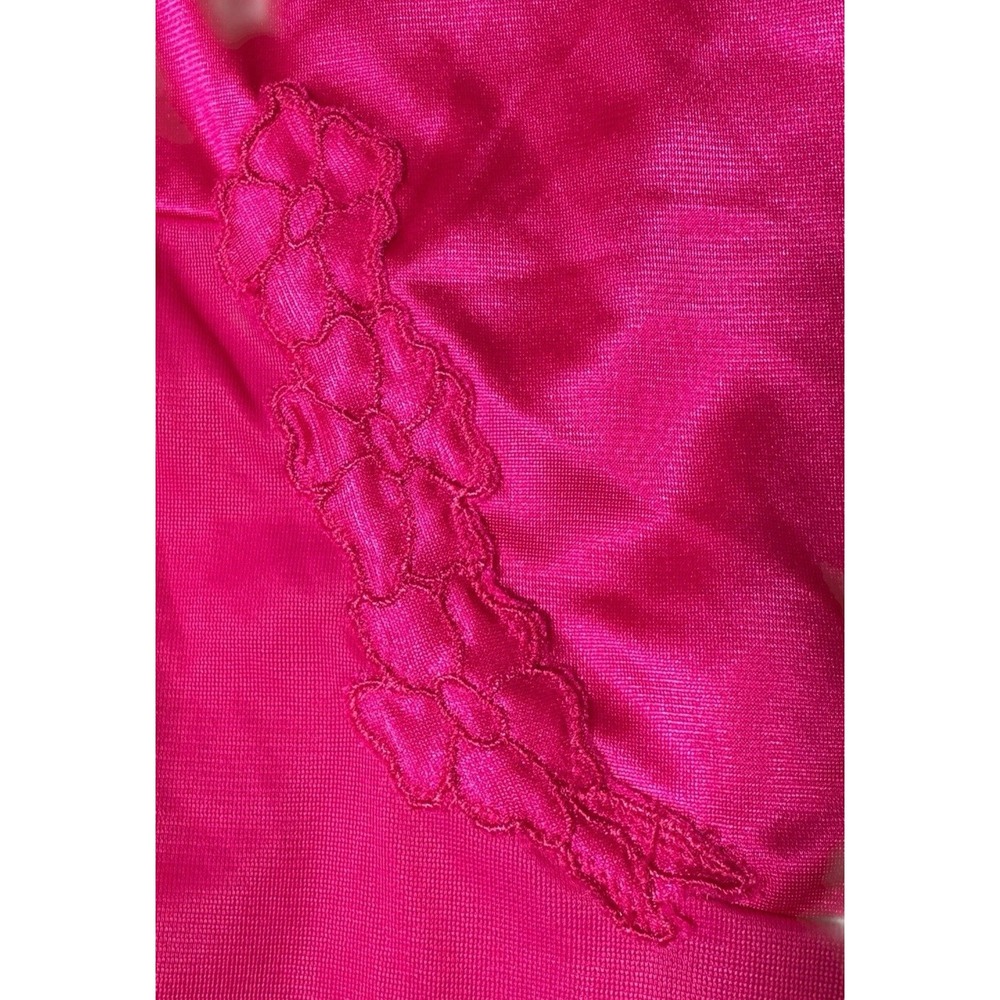 Vanity Fair Robe Womens‎ Size Large Dark Pink Nylon Made in USA Floral Motif - Picture 6 of 9